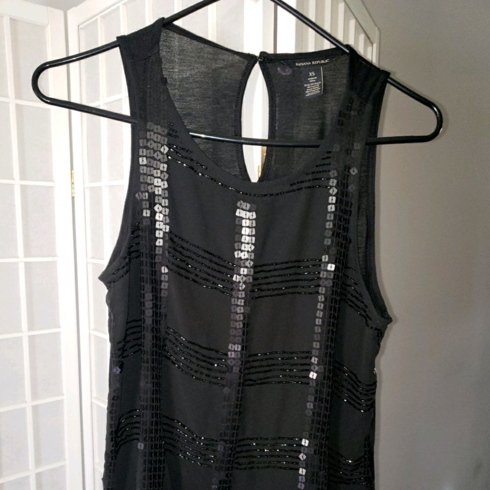 Sequin tank